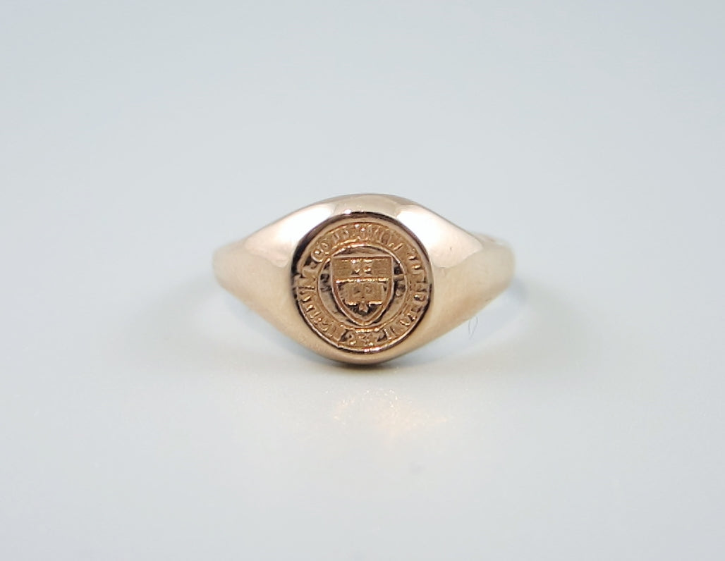 10K Gold Wellesley College Class Ring - Small Face